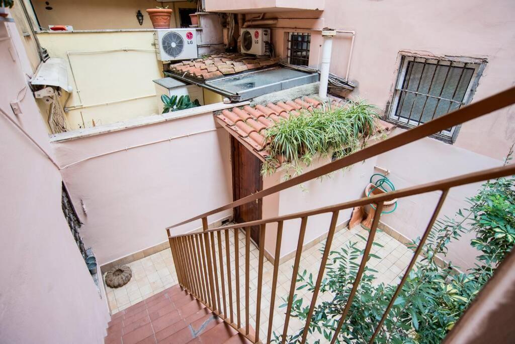Colosseum/Panisperna Nina Apartament With Terrace Rom Exteriör bild